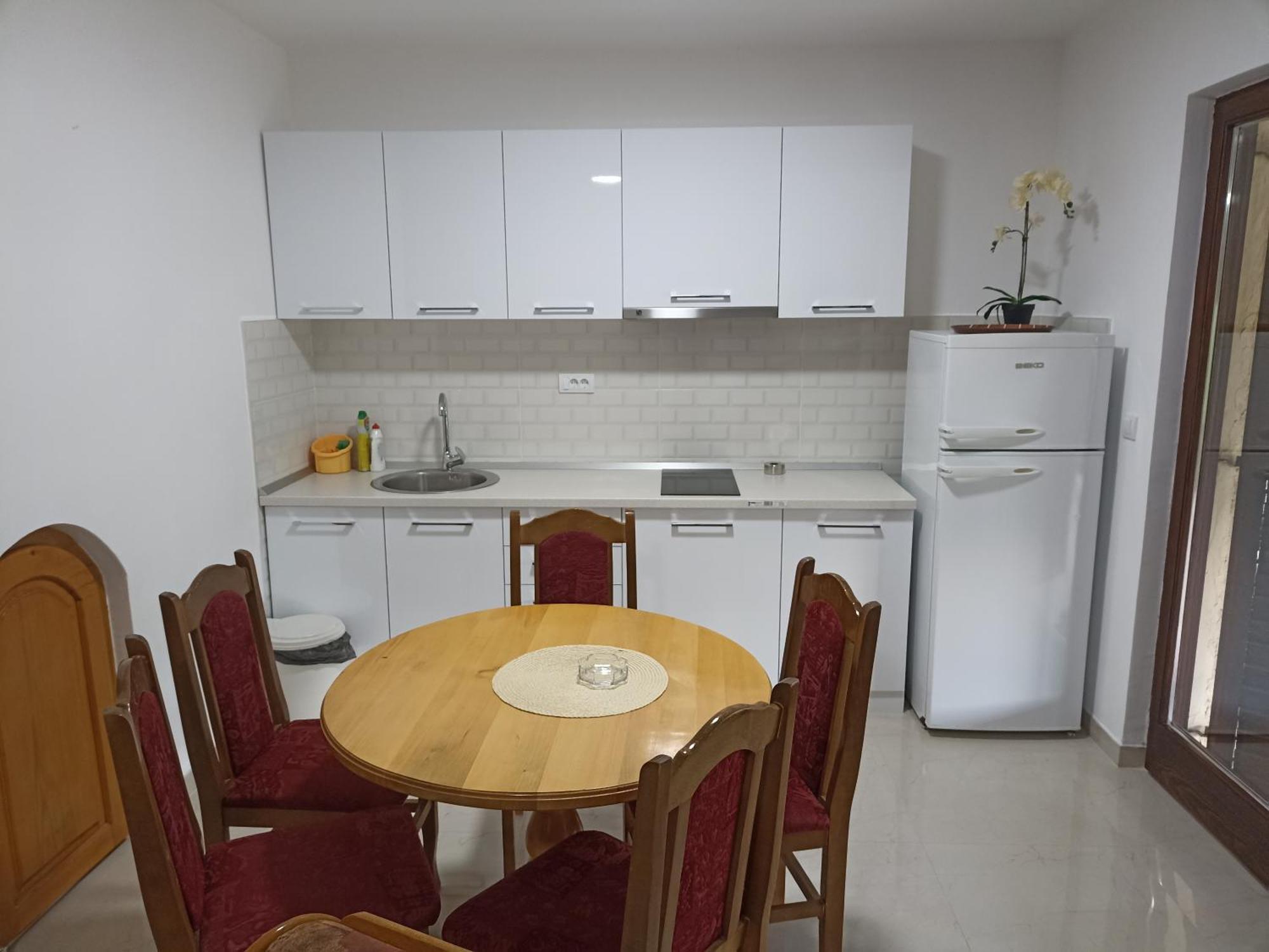 Vila Jezero Bajina Basta Rom bilde